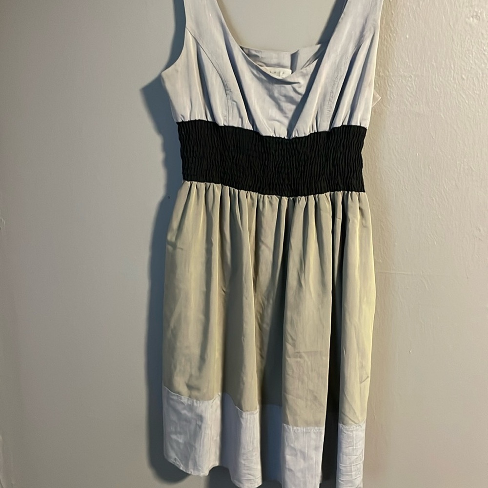 Women’s dress